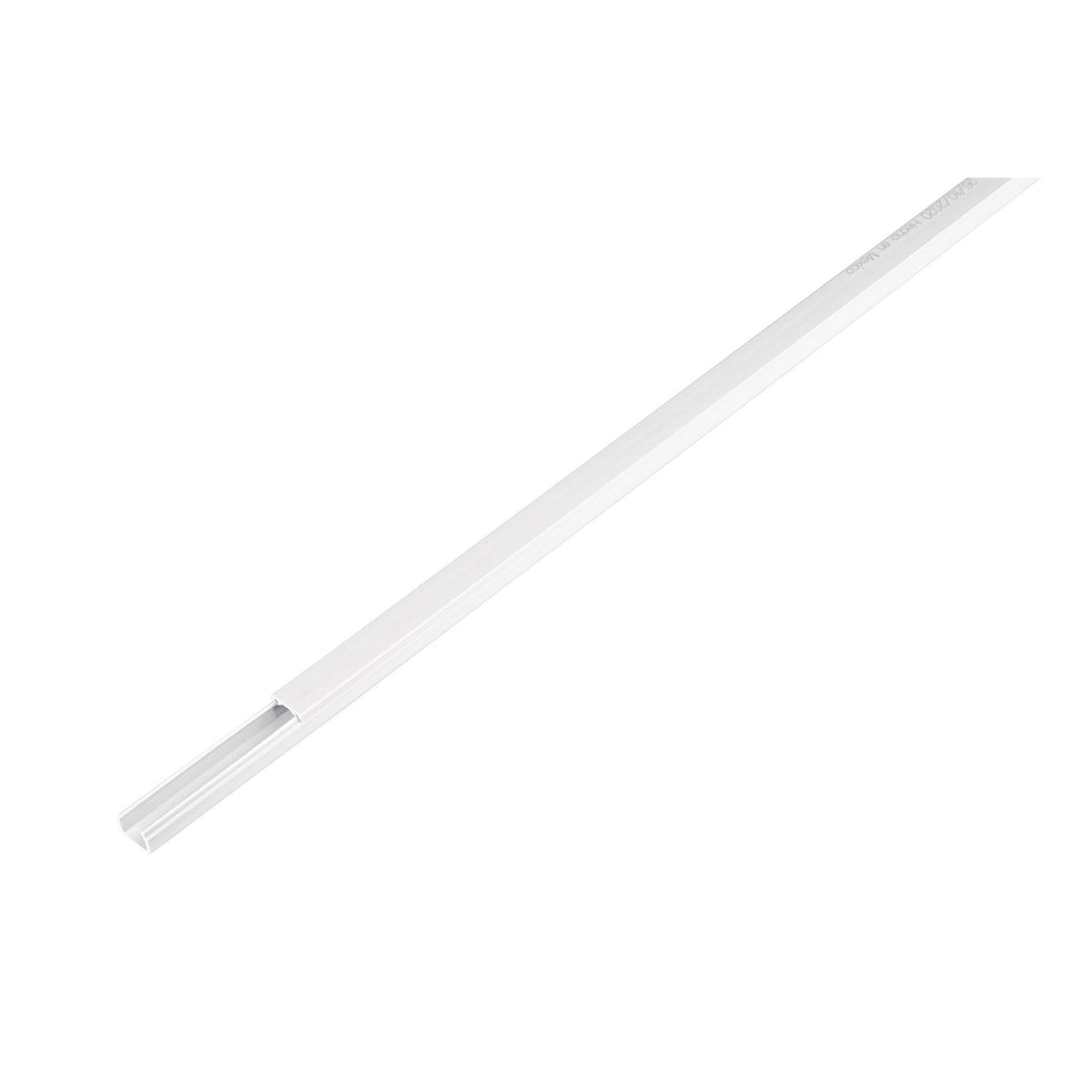 Canaleta de Plastico 2 mts de Largo 1/4" (10 mm X 10 mm)