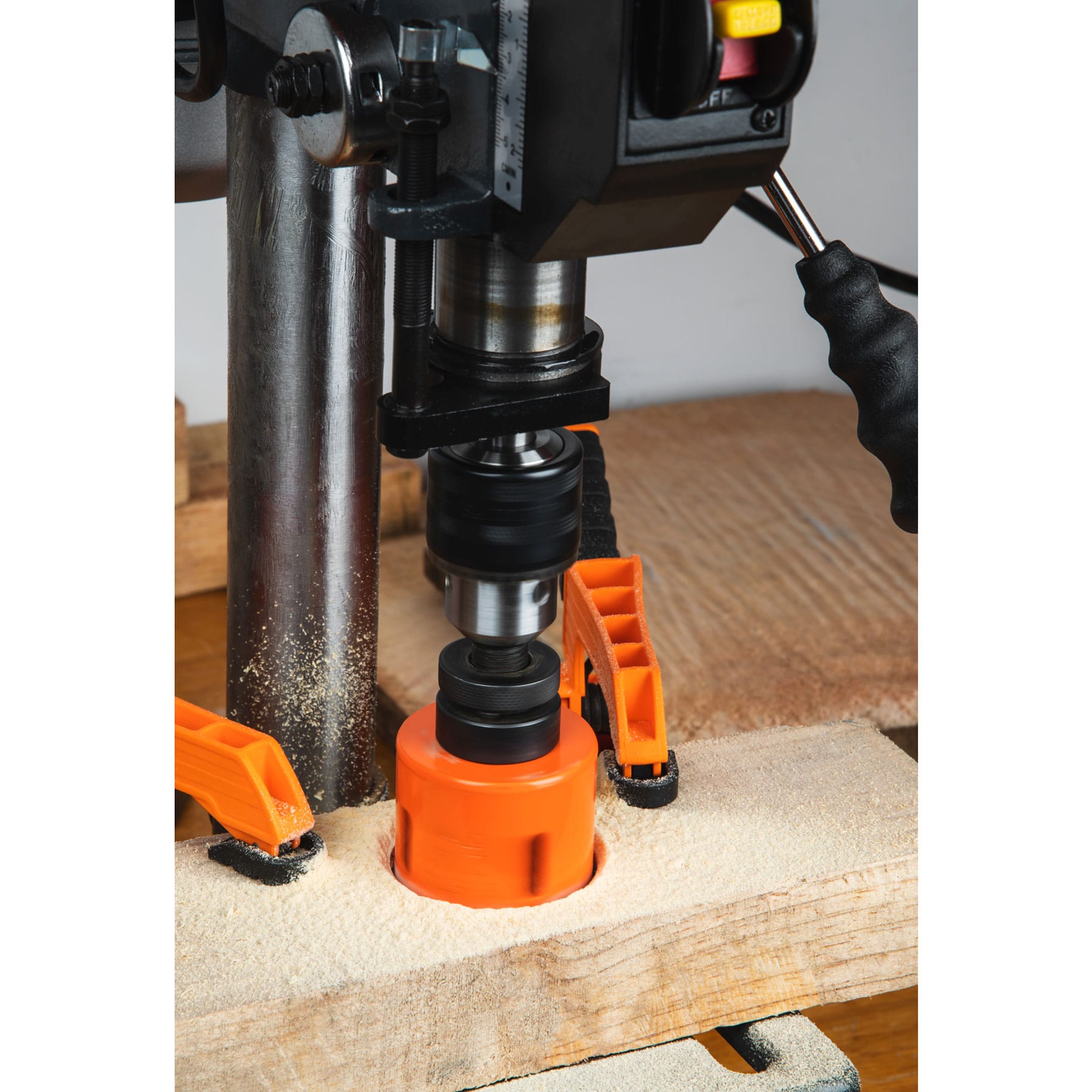 Taladro Estacionario de Banco 250 Watts Broquero de 1/2" Truper